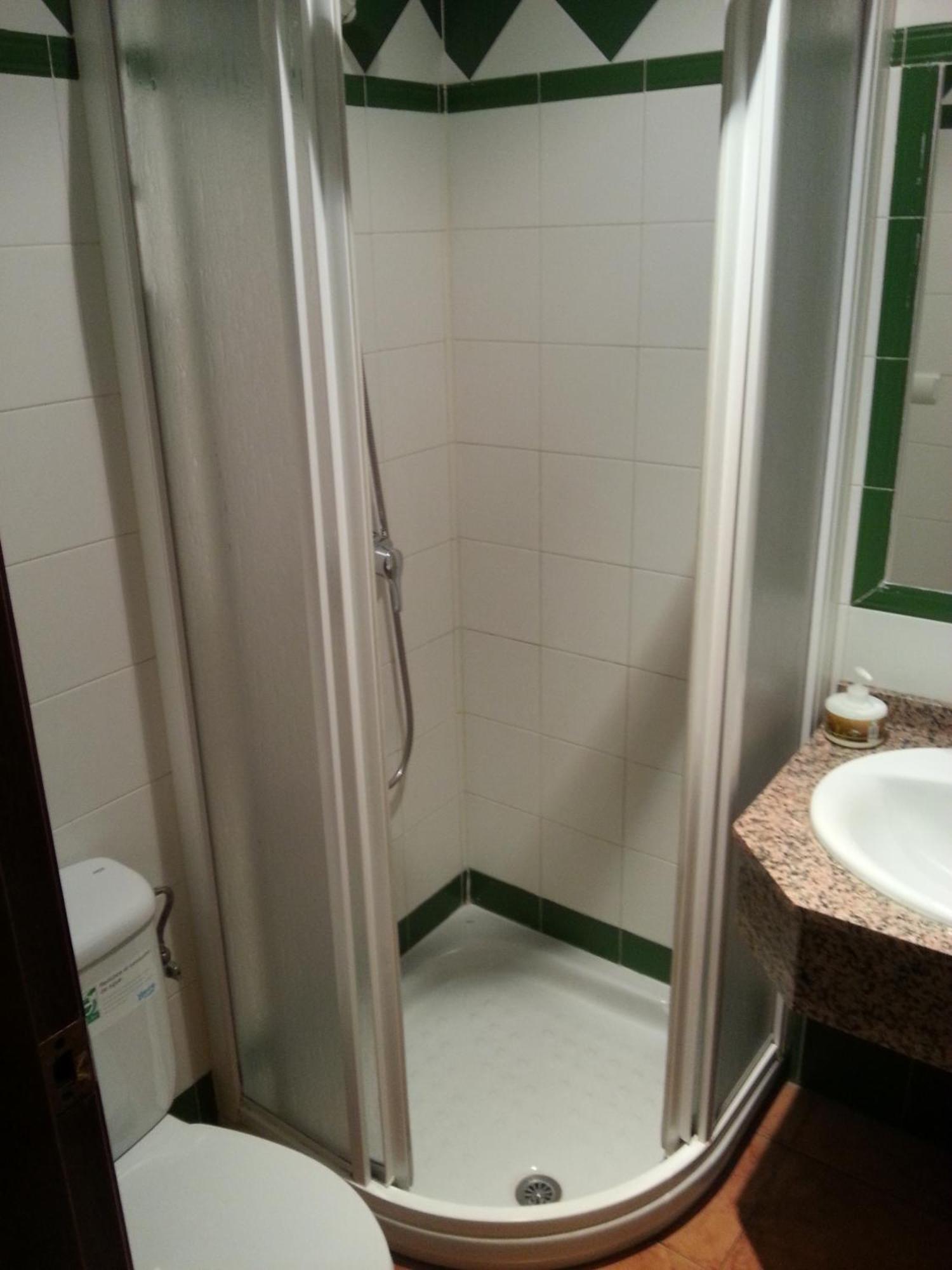 Hostal Las Tres Jotas Alcaracejos Chambre photo