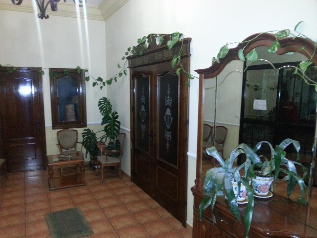 Hostal Las Tres Jotas Alcaracejos Extérieur photo