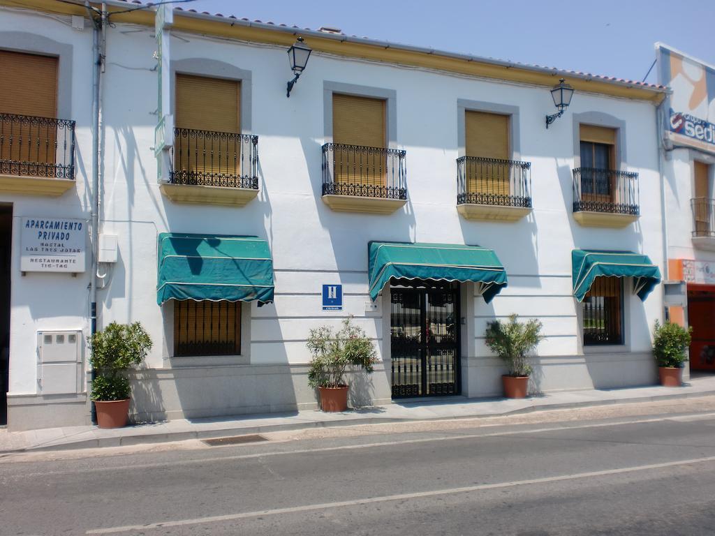 Hostal Las Tres Jotas Alcaracejos Extérieur photo