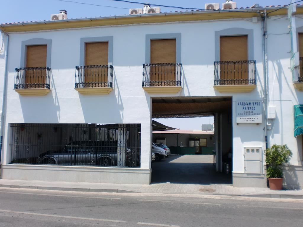 Hostal Las Tres Jotas Alcaracejos Extérieur photo