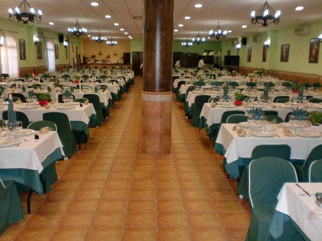 Hostal Las Tres Jotas Alcaracejos Extérieur photo