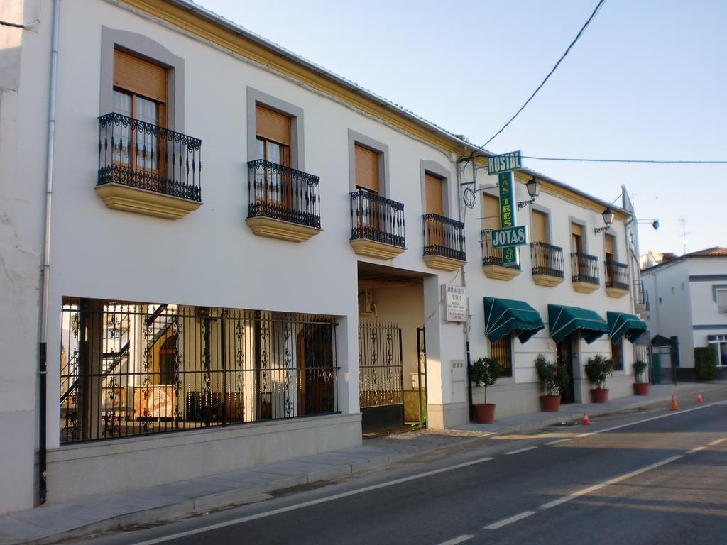 Hostal Las Tres Jotas Alcaracejos Extérieur photo