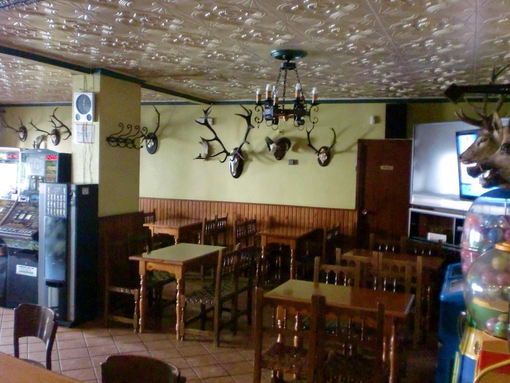 Hostal Las Tres Jotas Alcaracejos Extérieur photo